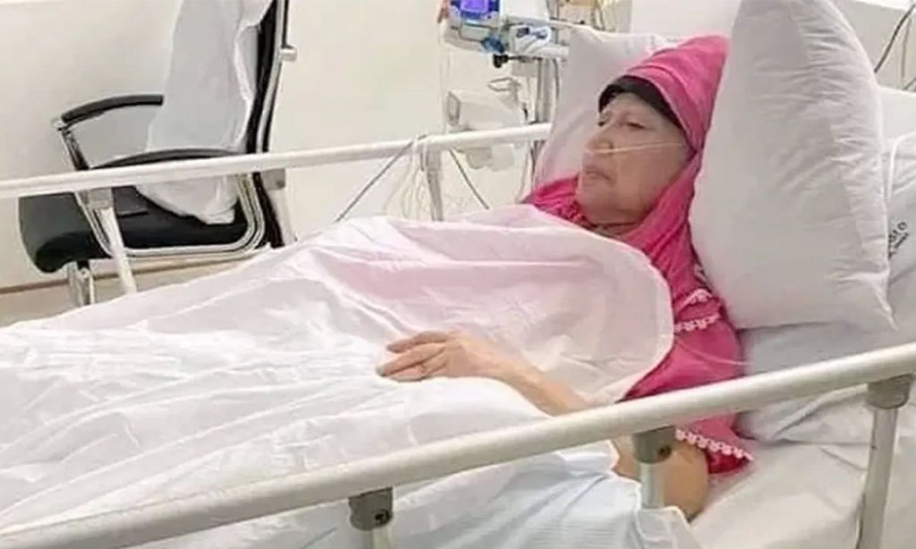 khaleda zia at hospital